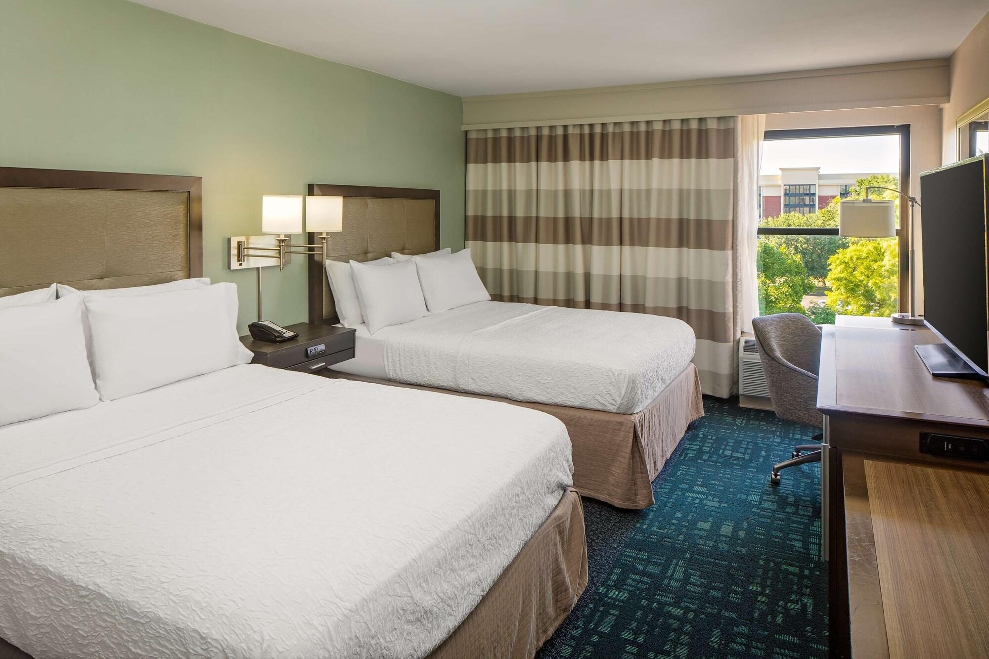 Hampton Inn & Suites Nashville-Airport מראה חיצוני תמונה