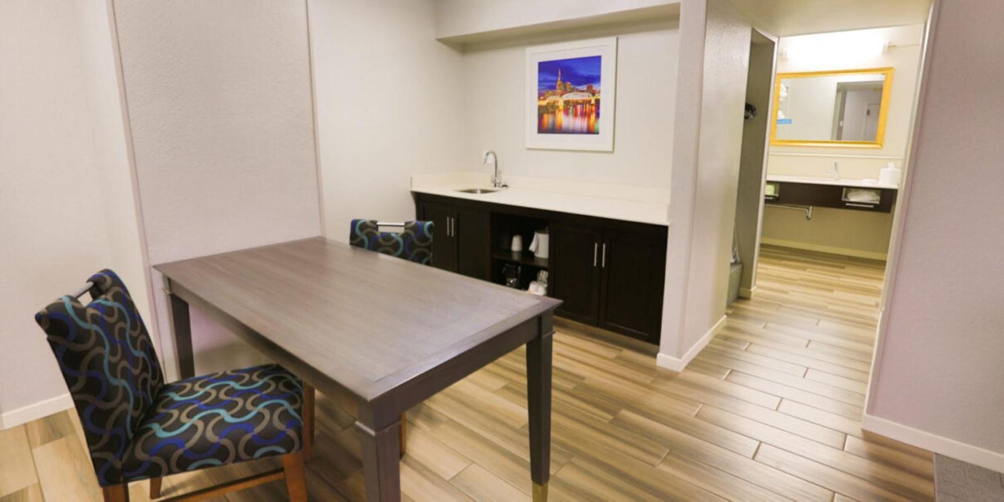 Hampton Inn & Suites Nashville-Airport מראה חיצוני תמונה