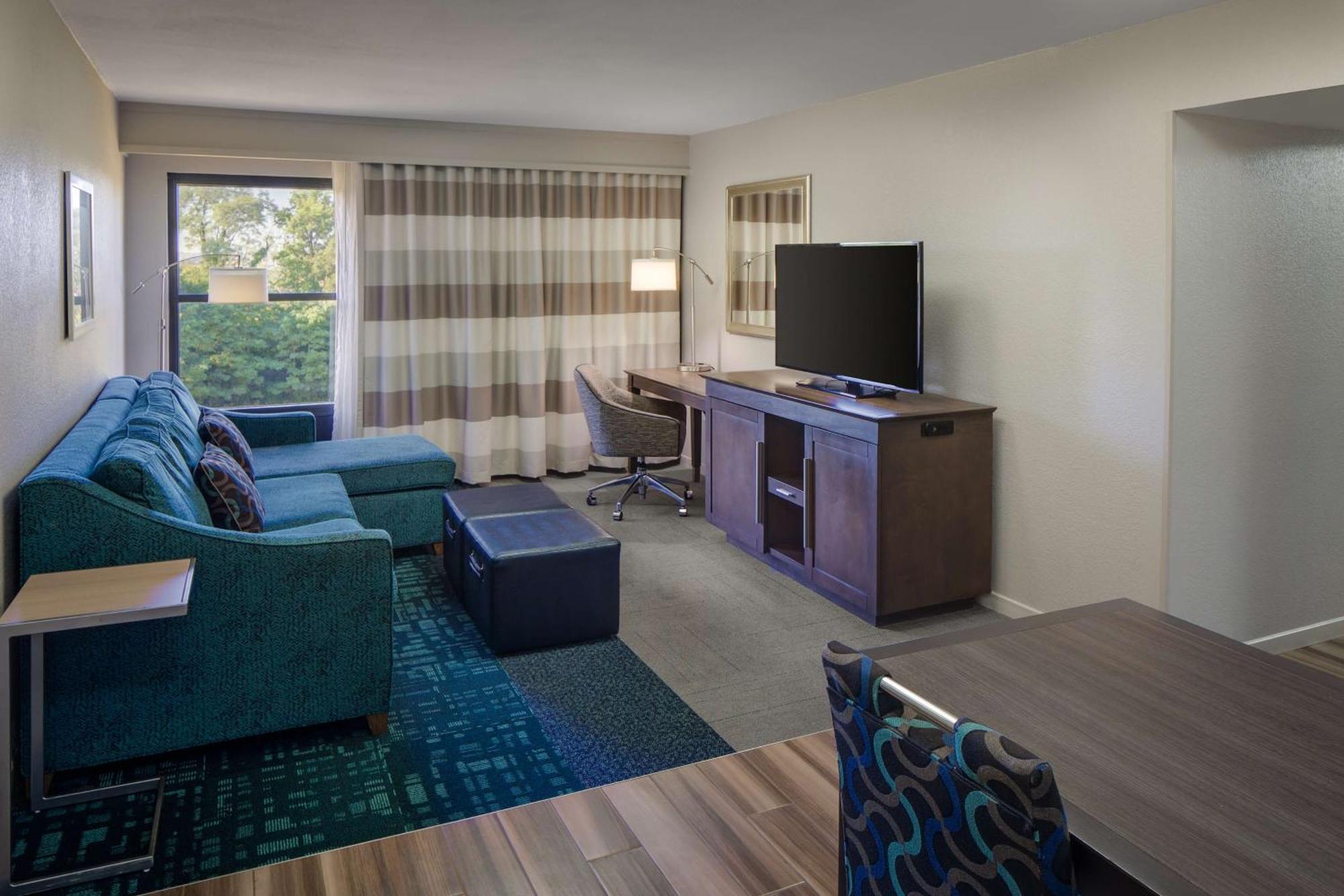 Hampton Inn & Suites Nashville-Airport מראה חיצוני תמונה