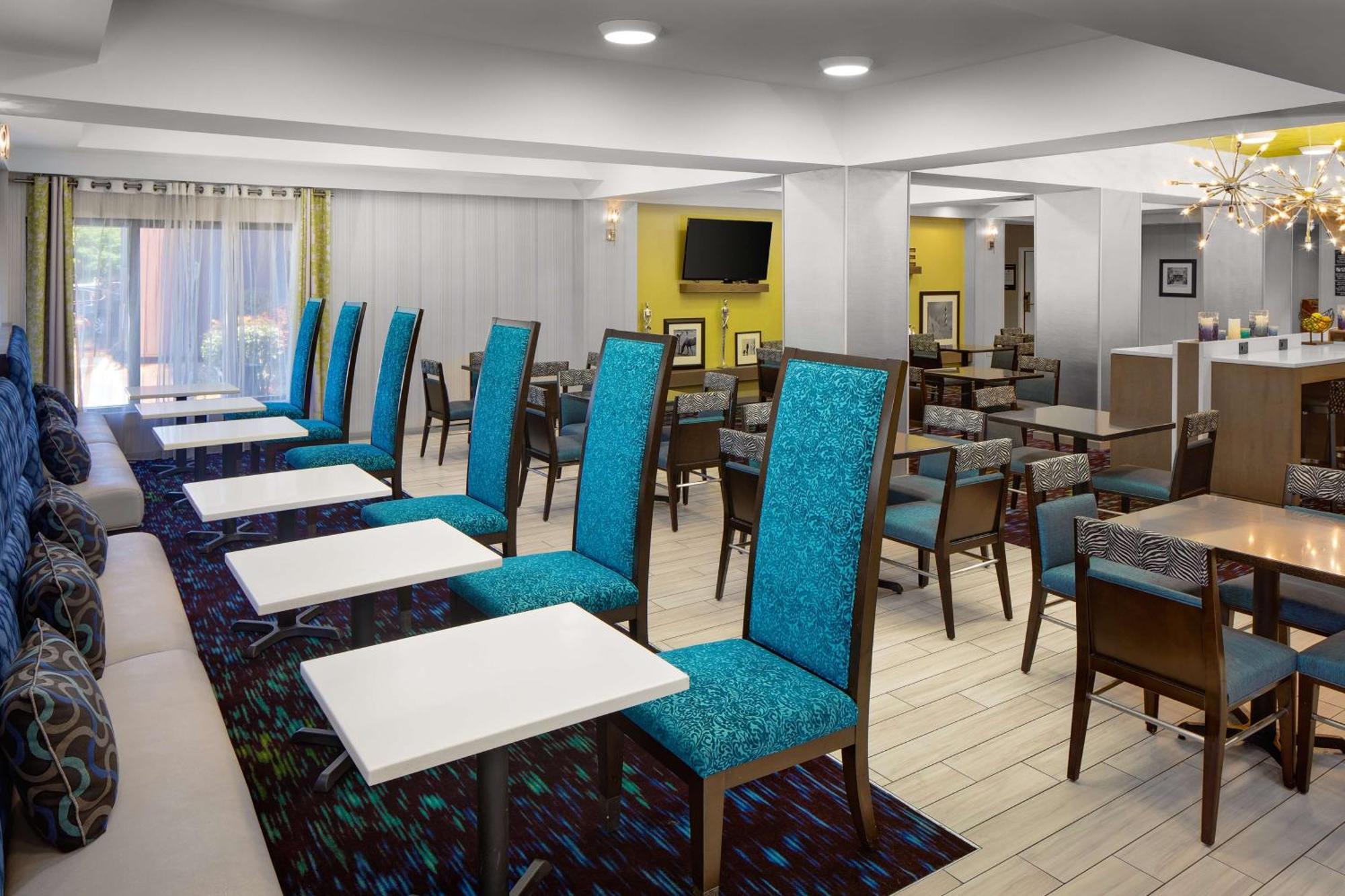 Hampton Inn & Suites Nashville-Airport מראה חיצוני תמונה